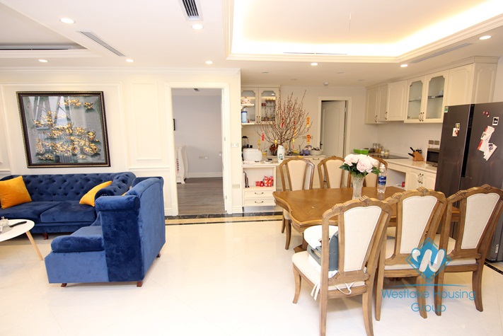 A high quality apartment for rent in Ba dinh, Ha noi